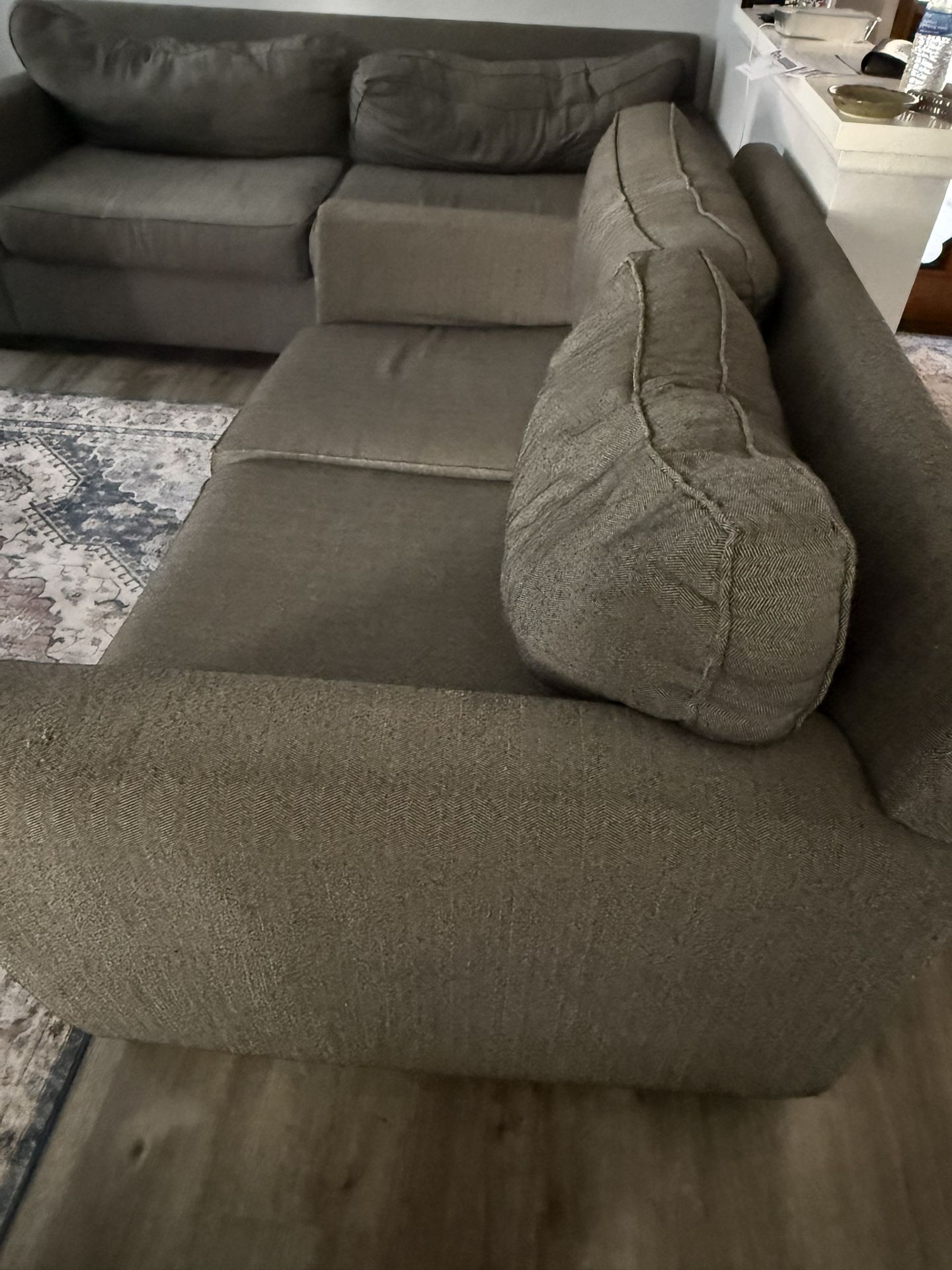 Free Couches/Sofa - Gray