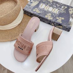 pink heel sandals size 7,8,9