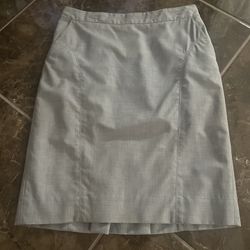 WOMAN SKIRT SIZE 6