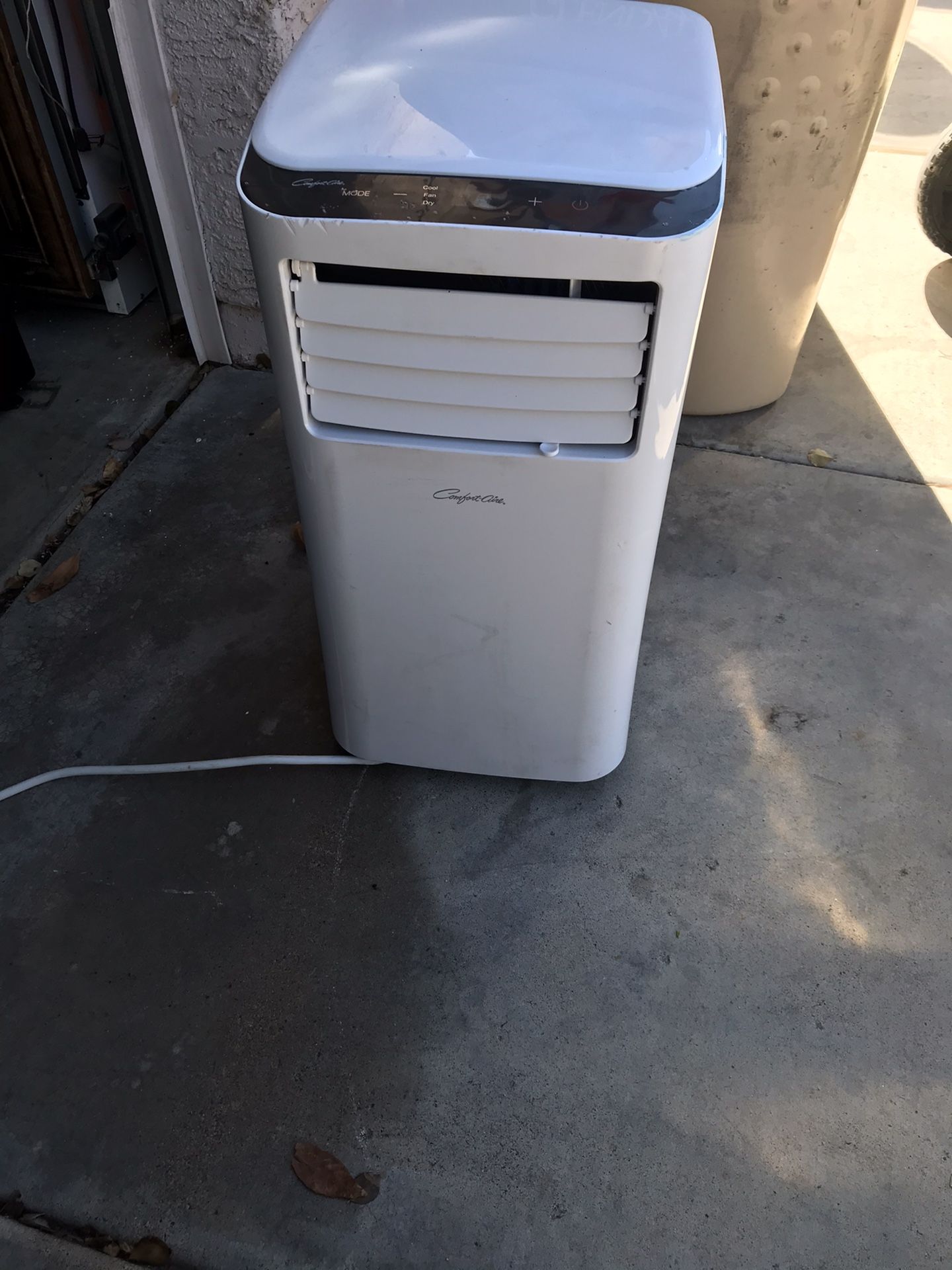 Comfort-Aire PS-81B Portable Air Conditioner, 8000 Btu/hr, 115 V for ...