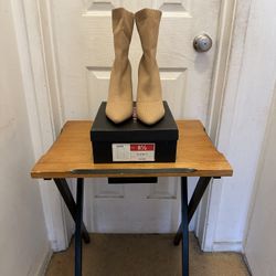 Women Boost Shoes Size 8 1/2 