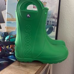 Crocs Rain boots Kids Size J2 