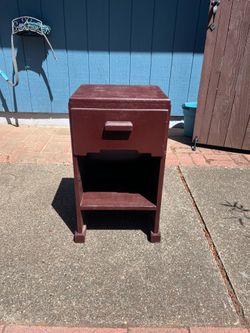 Vintage night stand or end table
