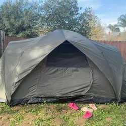 4–6 Person Waterproof Camping Tent, Easy Setup Outdoor Family Dome Tent with Rainfly for Camping & Hiking