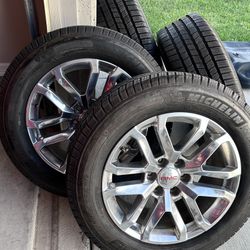 Gmc Oem 20s Wheels On Michelin 275/55/20 Tires. 