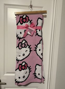 Sanrio Hello Kitty Pink Pretty Faces Feather Knit Throw Blanket NWT