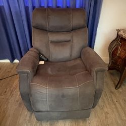 Leather Recliner From El dorado Furniture 