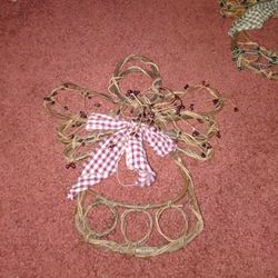 Wicker Angel $4