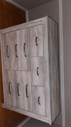 Dresser