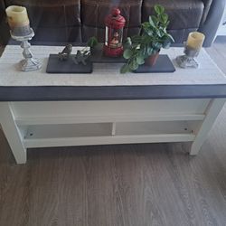 Coffee Table And End Tables..