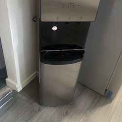 Avalon hot/cold water dispenser