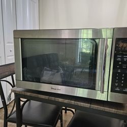 Microwave | 1100 Watts | Move out Sale Urgent 