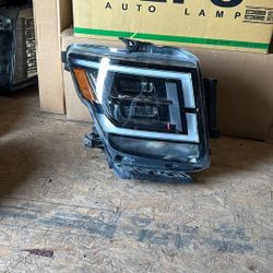 2020-2024 Nissan Titan XD Headlight Full LED RH OEM 