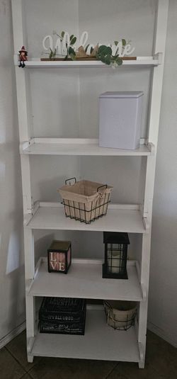 White Decorative Shelf