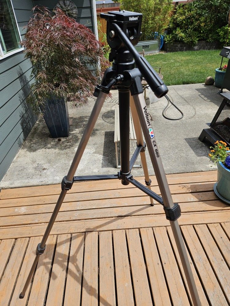 Tripod, Zelbon, CX 680