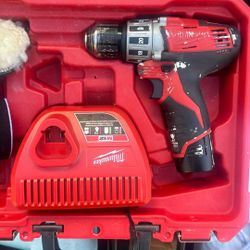 Milwaukee Cordless Drill With Battery
