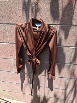 Lady Manhattan Wrap Top