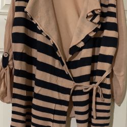 Cute Top /light Cardigan By Bandolino Blue
