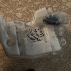 Mini Clubman Windshield Washer Reservoir 