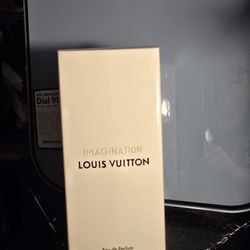 LOUIS VUITTON $140