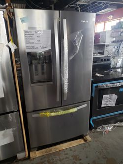 French Door Refrigerator in Fingerprint