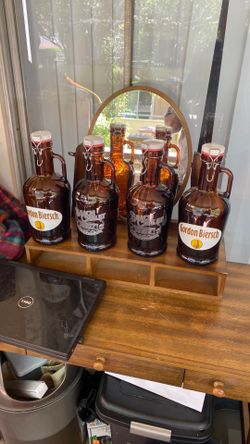 Glass containers