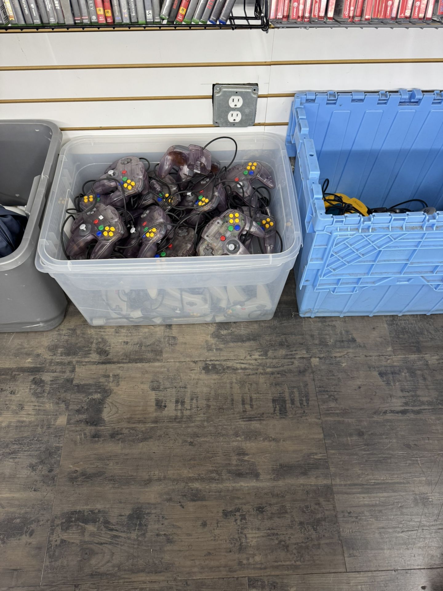 N64 Controls Original $30 Each Gamehogs 11am-7pm
