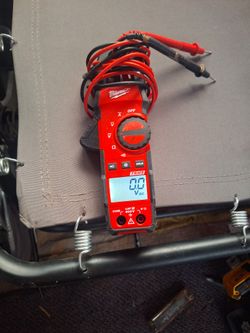 600v Milwaukee Multimeter