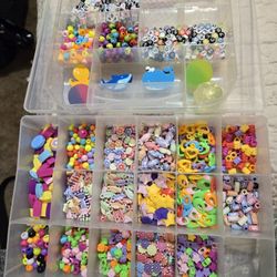 LIL GIRLS  MIXTURE OF BEADS FOR MAKING JEWELRY SEE ALL PICS BOTH ORGANIZERS WITH BEADS SELLING TOGETHER  NICE STUFF