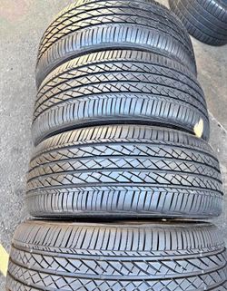 215/45/18 Bridgestone 📍📍 Vendo un set de llantas con 80% de vida las 4 📍🌟