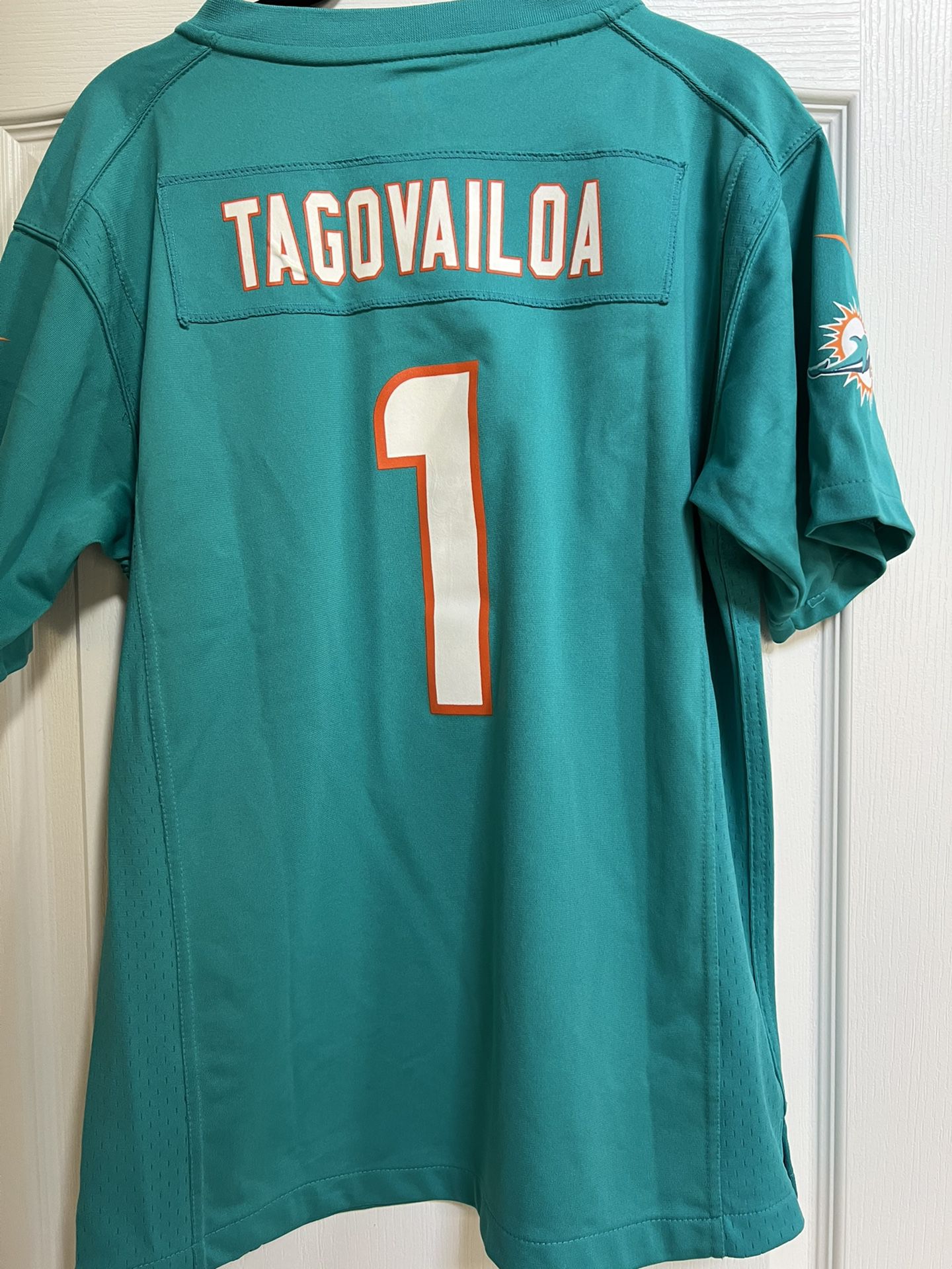 Nike Dolphins Tua Tagovailoa Jersey Youth Size XL for Sale in Dania Beach,  FL - OfferUp