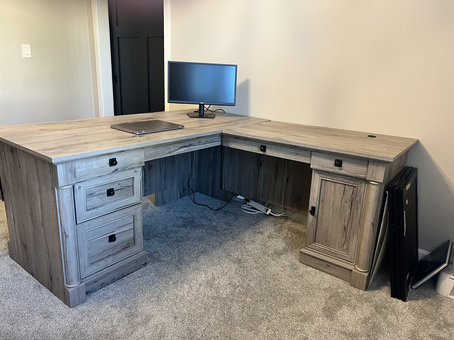 Office Desk