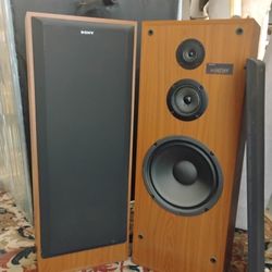 Speakers 