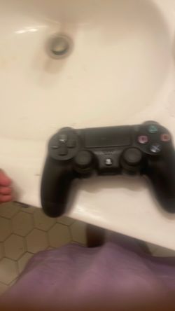 PlayStation 4 DualShock 4 Controller Black