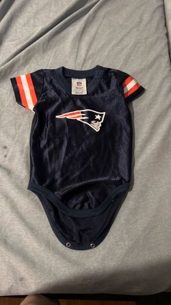 NEW - NFL Patriots Jersey onesie baby 6-12 months  (new never worn)