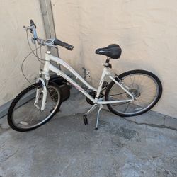Giant Women's Bike
