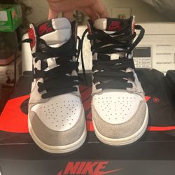 Air jordan 1 Retro High  “Smoke Grey” 