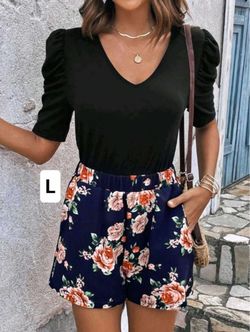 New women’s 2 piece set size large