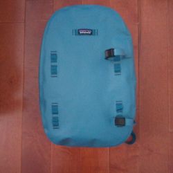 Patagonia Guidewater Backpack in Pigeon Blue