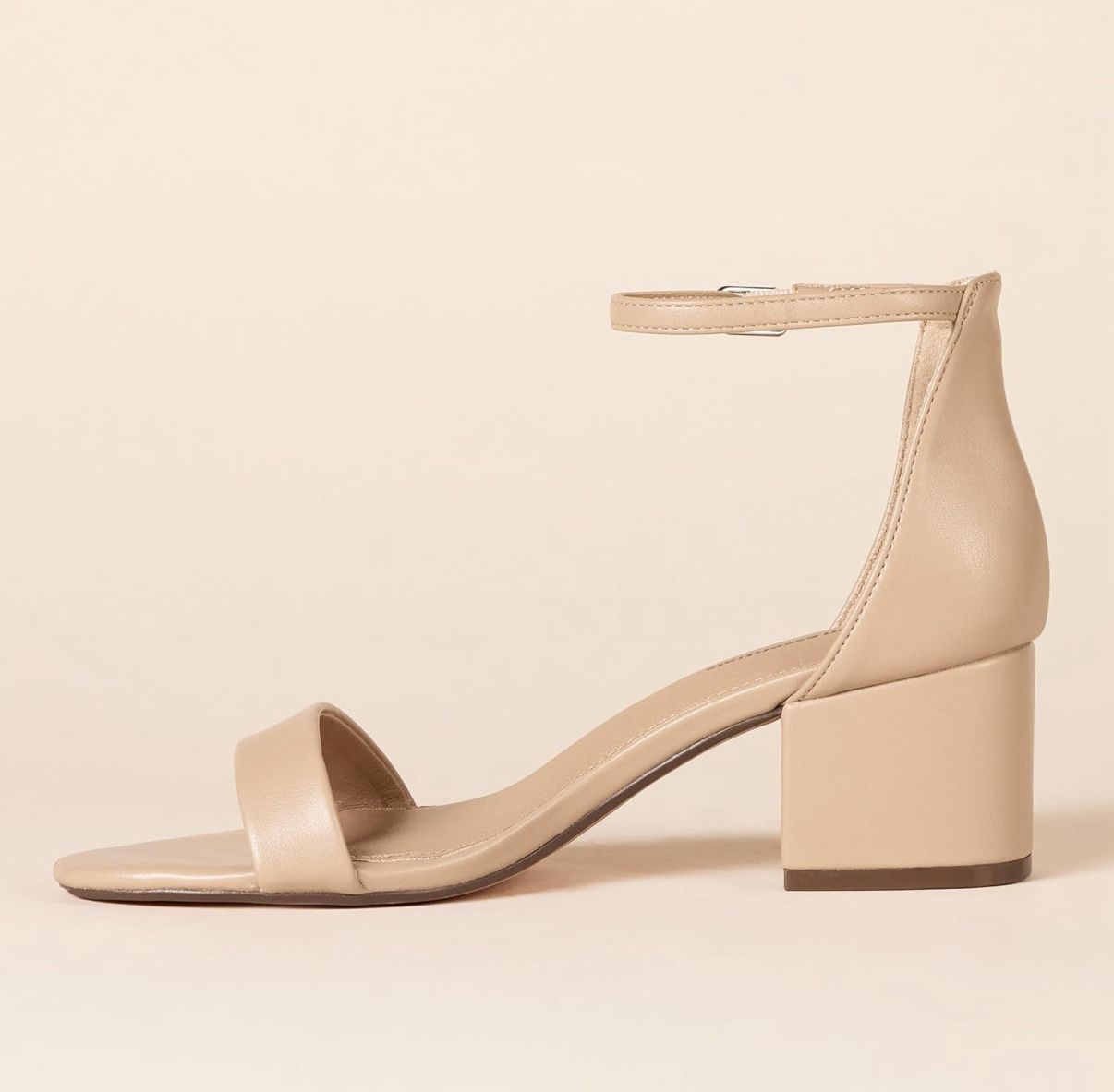 Amazon Essentials Women's Two Strap Heeled Sandal