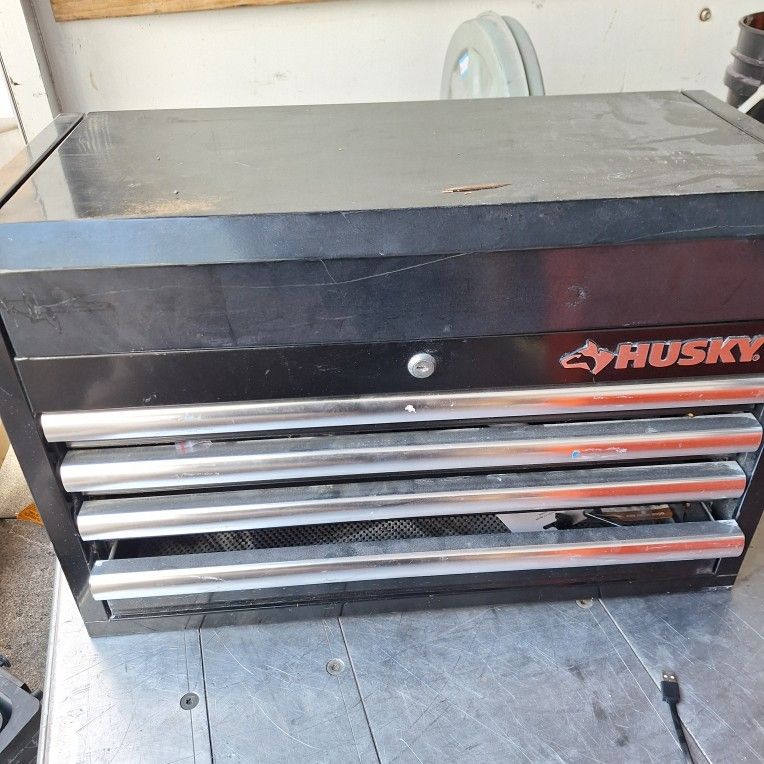 Husky brand tool chest