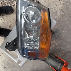 Nissan Armada Driver Side Headlight