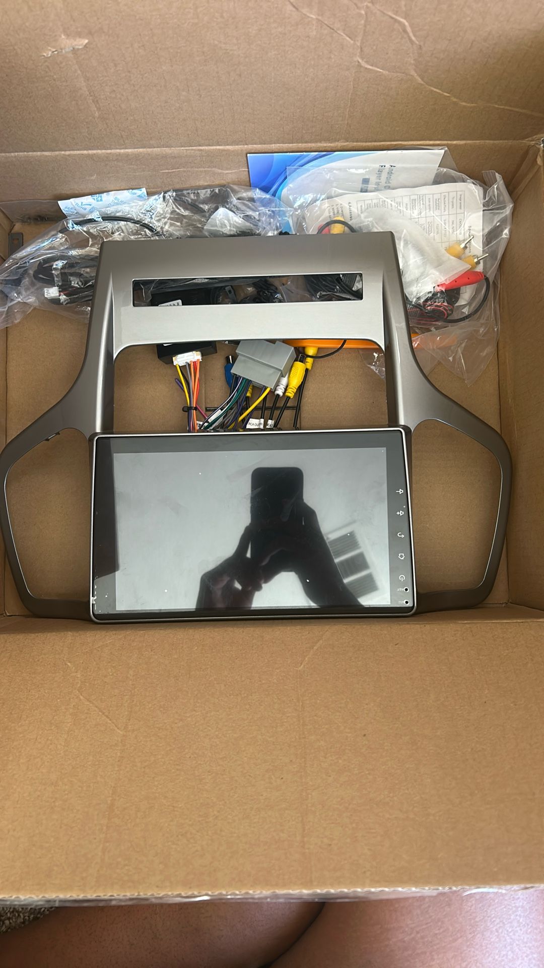 Selling a touchscreen radio/dash upgrade kit for Jeep Grand Cherokee years 2008–2013