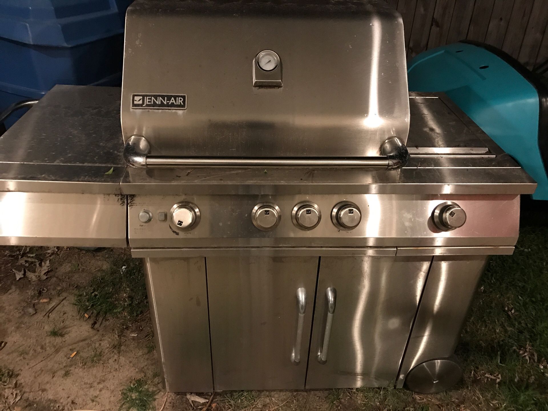 JENN-AIR Stainless Steel Gas Grill
