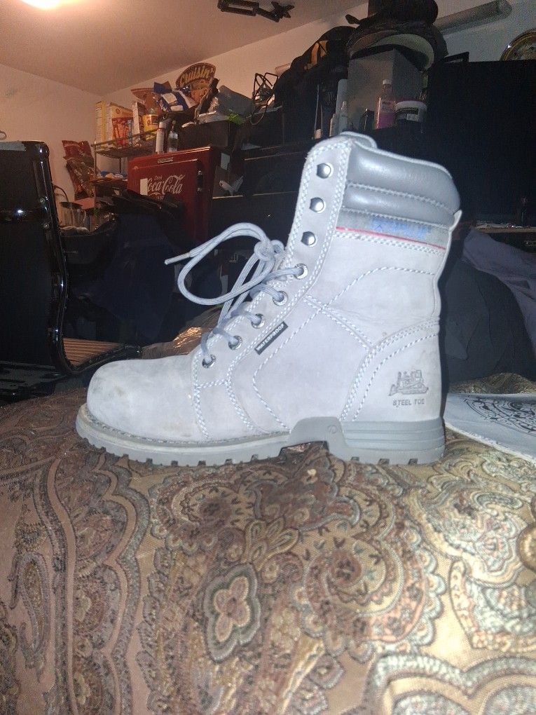 Waterproof Steeltoe Size 8 Men
