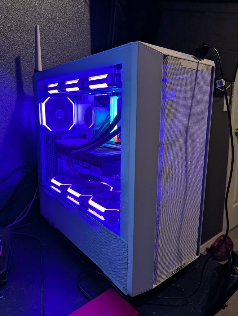 RTX 4070 Ti Gaming PC