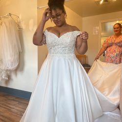 Essence of Australia Wedding gown D3565