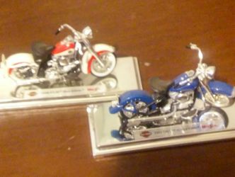 Maisto Harley Davidson collector bikes