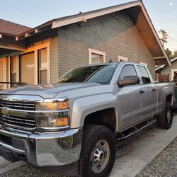 2016 Chevy Siverado  2500hd 