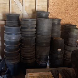 10 G +  Planter Pots Think Heavy Duty Plastic 